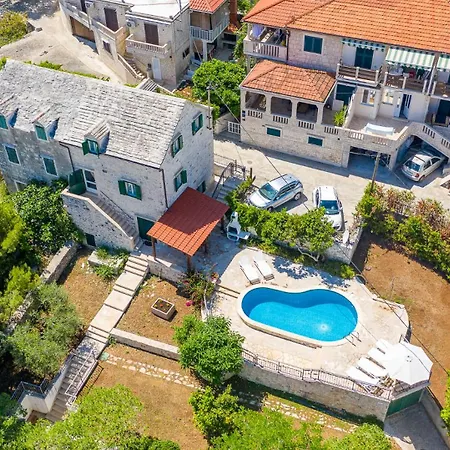 Villa Bonaca - Heated Pool, Harbour Views & Steps To Sea I Sumartin, Brac Sumartin