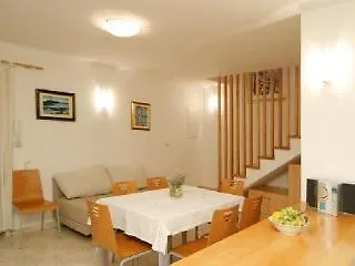 Bonaca - Heated Pool, Harbour Views & Steps To Sea I Sumartin, Brac * Sumartin